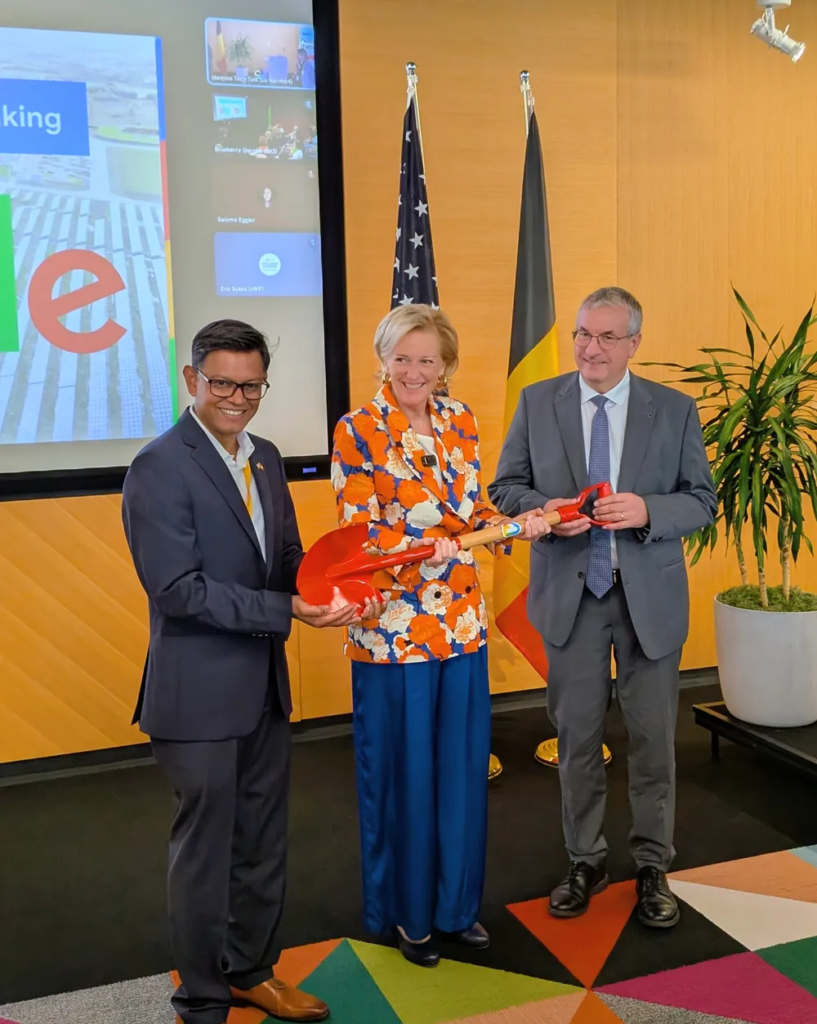 RH Princess Astrid of Belgium; Pierre-Yves Jeholet, Vice-President of the Government of Wallonia; and Bikash Koley, Vice President of Google Global Infrastructure.
